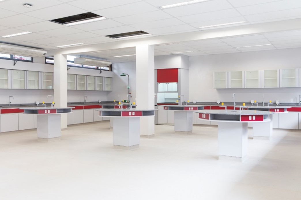 Reforma de Laboratório Escolar